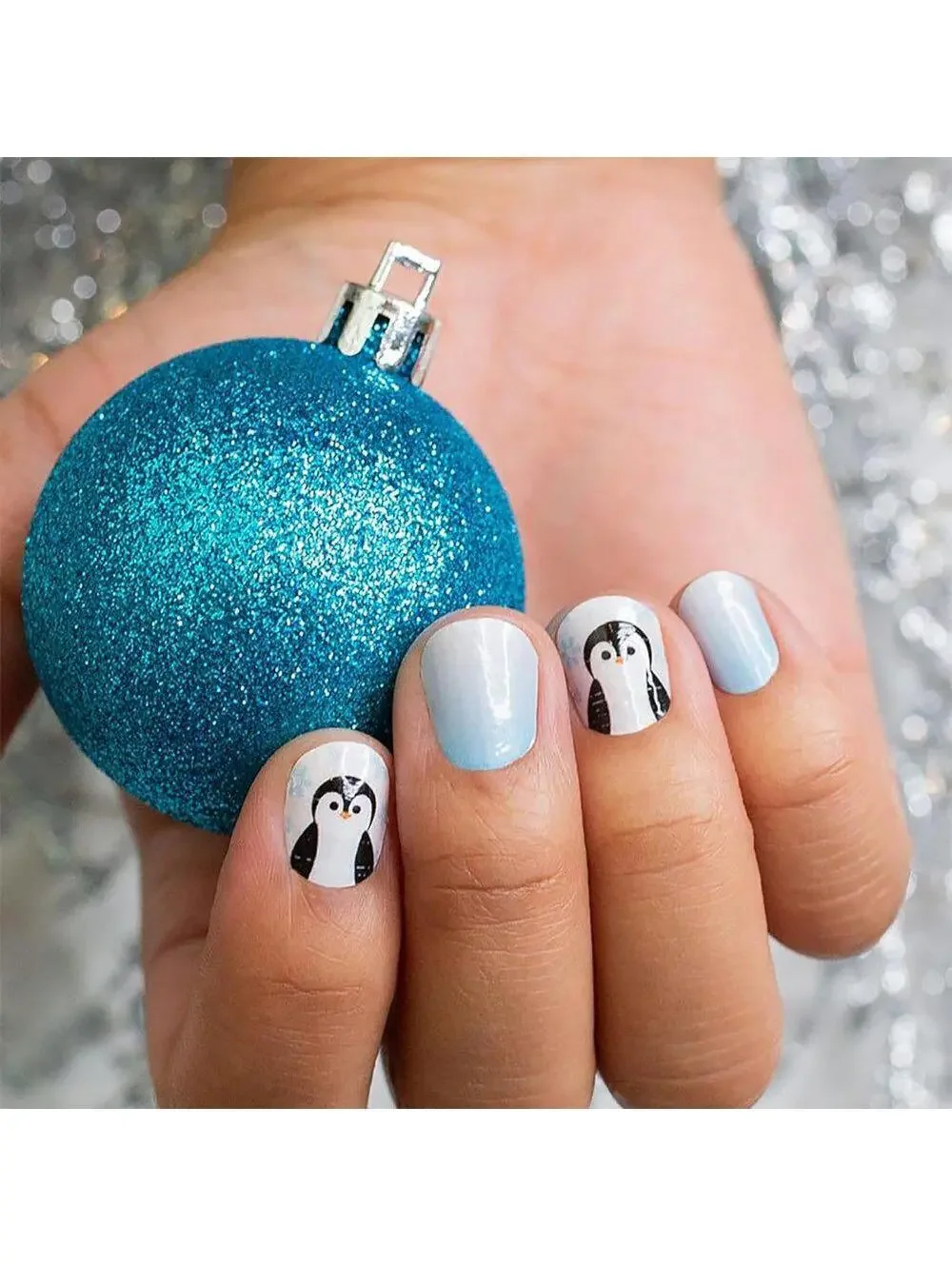 Color Street add wintry